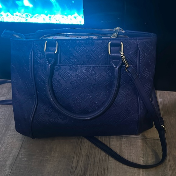 Juicy couture crossbody purse Juicy couture crossbody purse - Picture 3 of 11